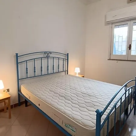 Iris Con Ampia Veranda Holiday home