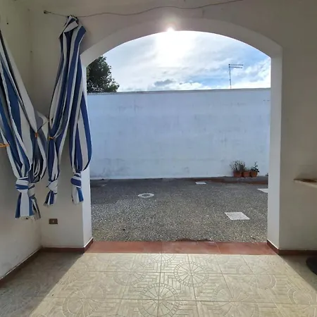 Iris Con Ampia Veranda Vakantiehuis