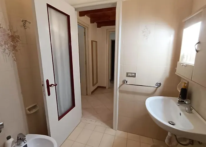 Iris Con Ampia Veranda Feriehus San Pietro in Bevagna