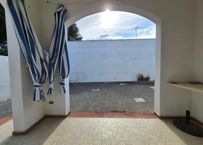 Iris Con Ampia Veranda Feriehus